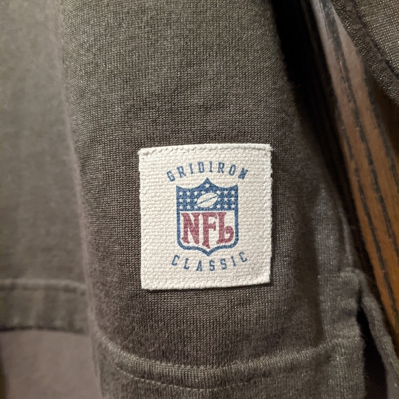 NFL Reebok Classic Pullover - Picture 2 of 4